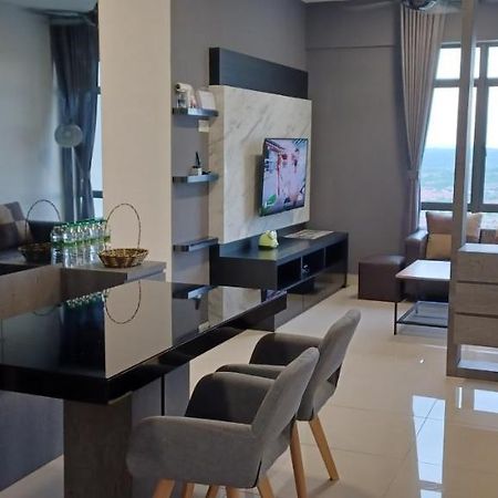 דירות ג'והור בהרו Modern Lifestyle Arc Austin Hills מראה חיצוני תמונה